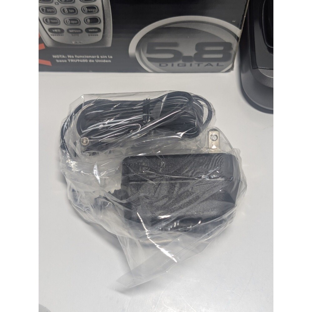 Uniden TCX905 5.8GHz Cordless Accessory Handset & Charging Cradle - Picture 6 of 12